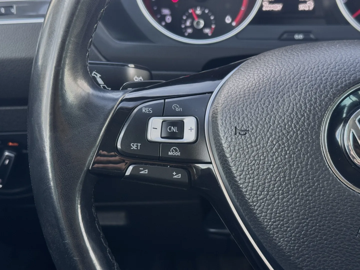 Cumpara/ Vinde online Volkswagen Tiguan 2017 SH, la cel mai bun pret pentru tine!