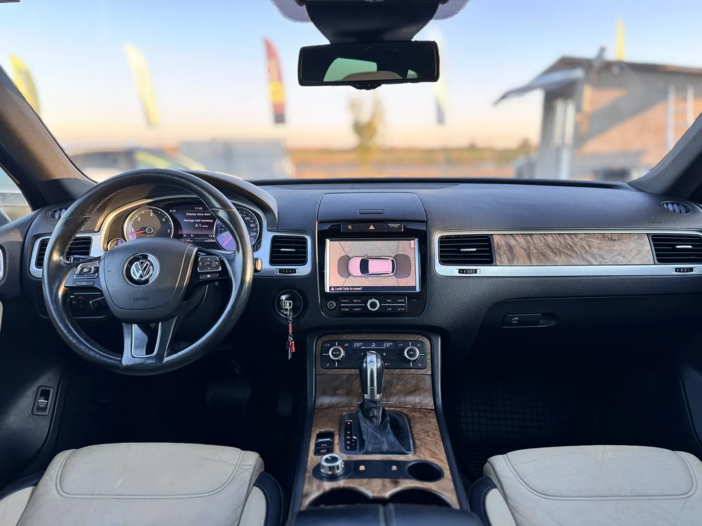 Cumpara/ Vinde online Volkswagen Touareg 2011 SH, la cel mai bun pret pentru tine!