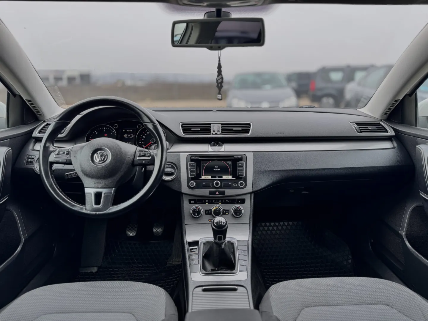 Cumpara/ Vinde online Volkswagen Passat 2013 SH, la cel mai bun pret pentru tine!
