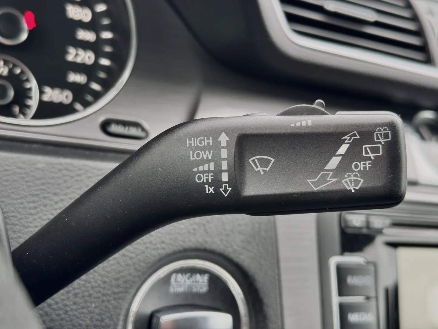 Cumpara/ Vinde online Volkswagen Passat 2013 SH, la cel mai bun pret pentru tine!