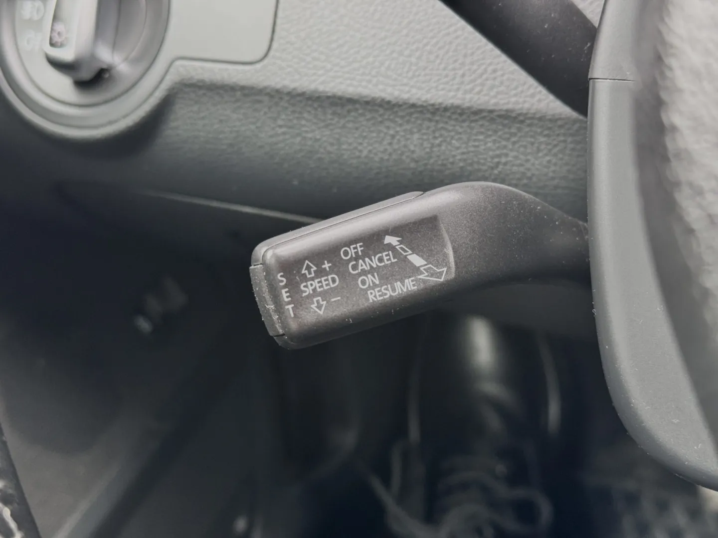 Cumpara/ Vinde online Volkswagen Passat 2013 SH, la cel mai bun pret pentru tine!