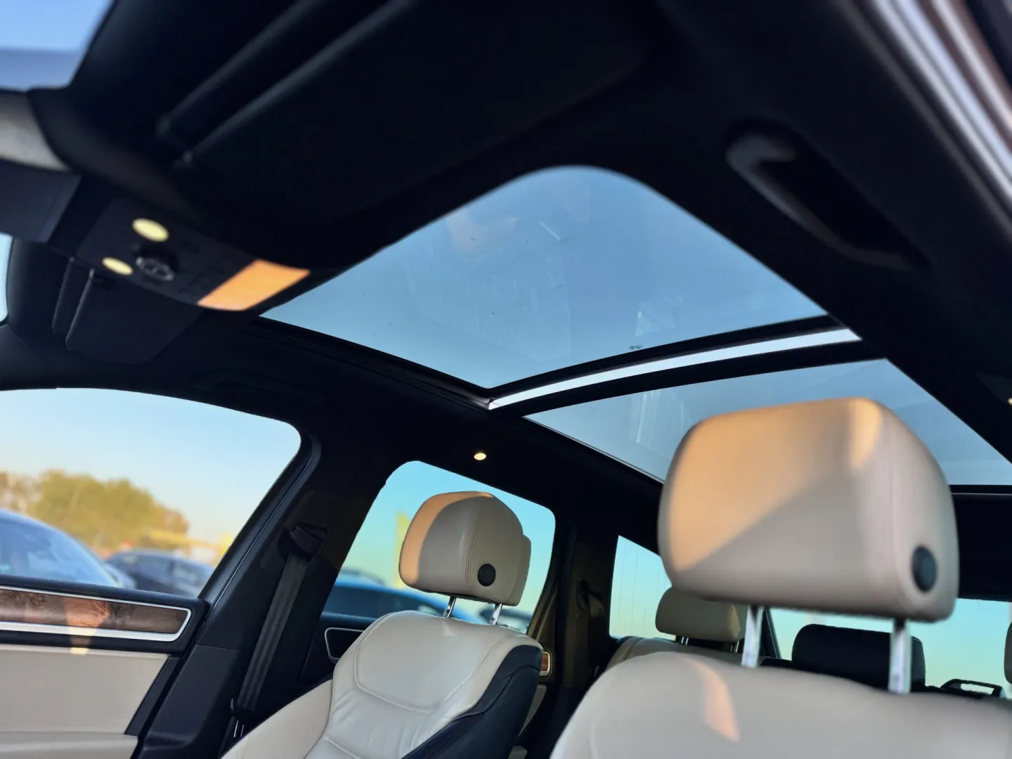 Cumpara/ Vinde online Volkswagen Touareg 2011 SH, la cel mai bun pret pentru tine!
