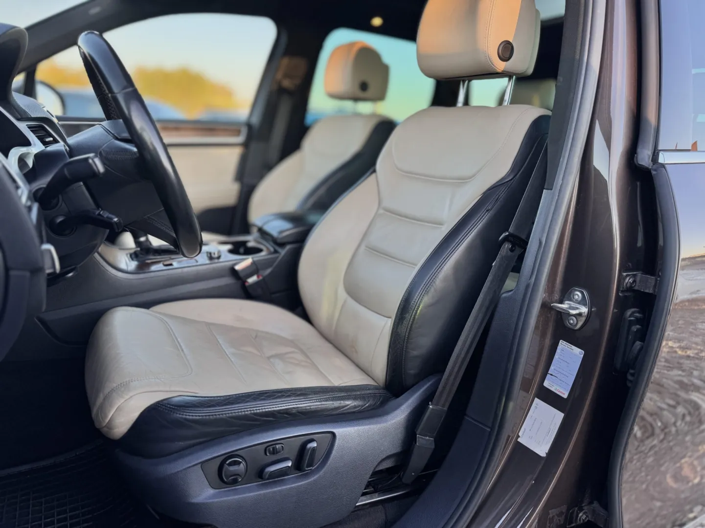 Cumpara/ Vinde online Volkswagen Touareg 2011 SH, la cel mai bun pret pentru tine!