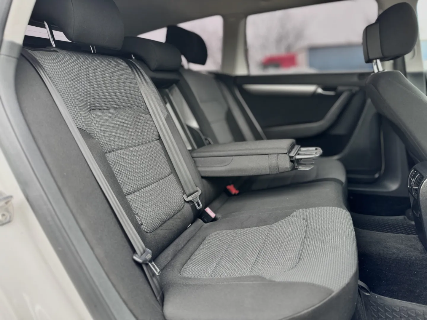 Cumpara/ Vinde online Volkswagen Passat 2013 SH, la cel mai bun pret pentru tine!