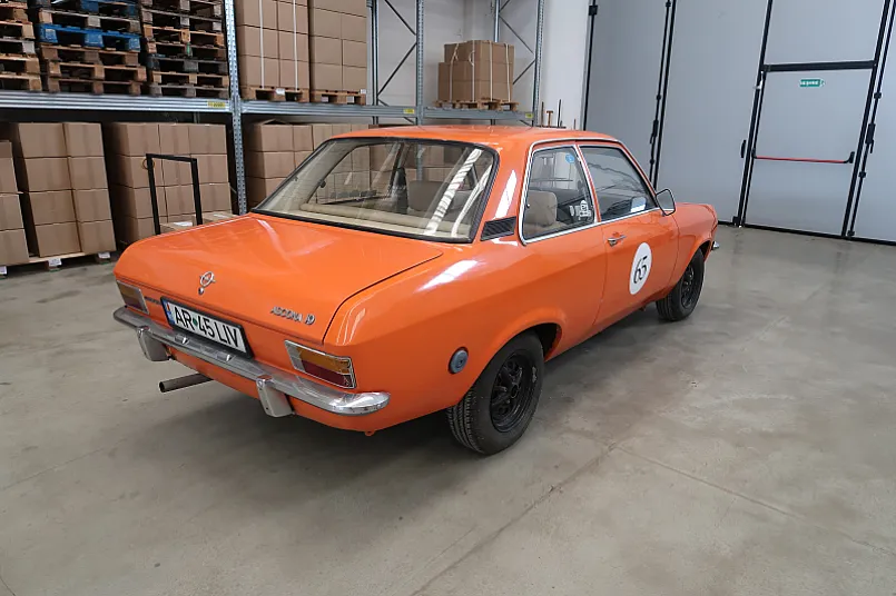Cumpără / Vinde Opel Ascona 1974 SH, la cel mai bun pret pentru tine!