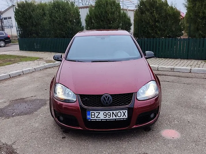 Cumpără / Vinde Volkswagen Golf 2005 SH, la cel mai bun pret pentru tine!