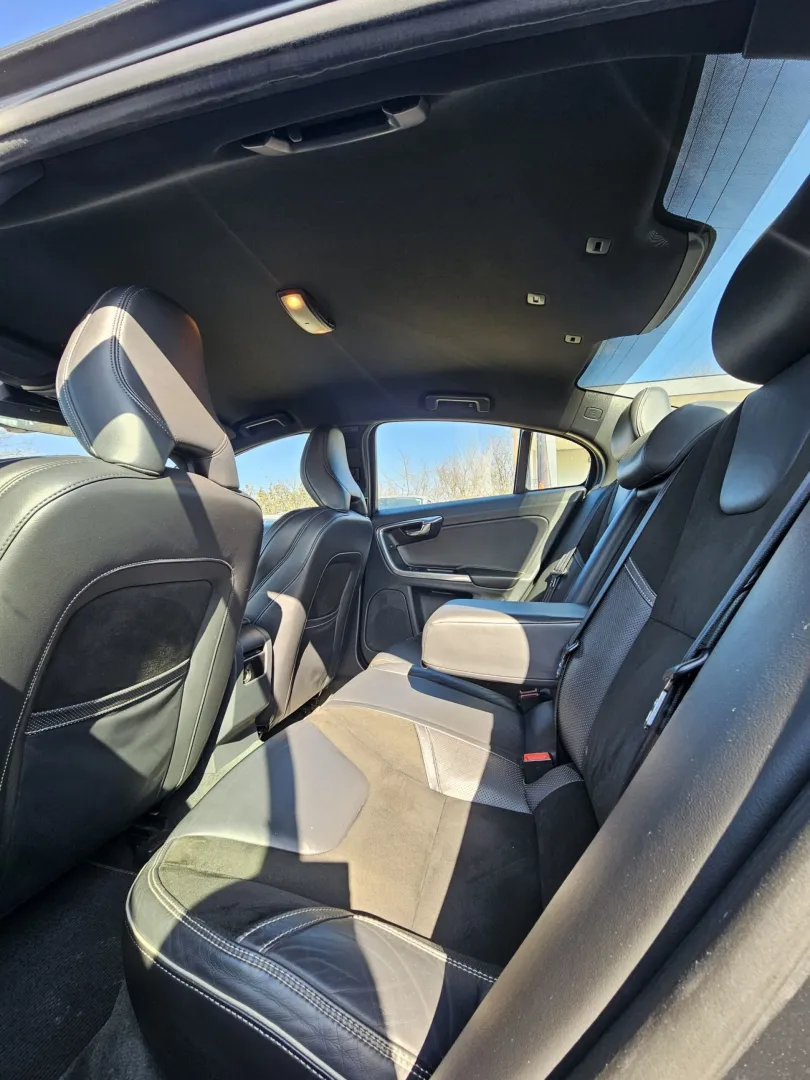 Cumpara/ Vinde online Volvo S60 2016 SH, la cel mai bun pret pentru tine!