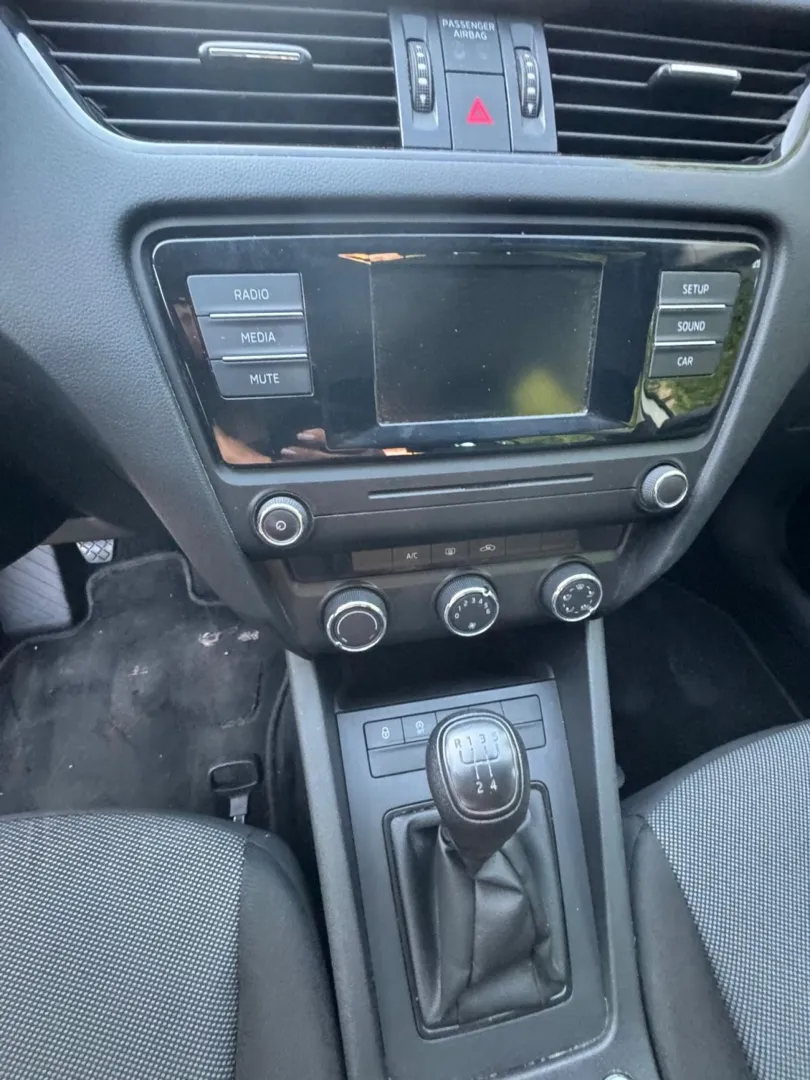 Cumpara/ Vinde online Skoda Octavia 2016 SH, la cel mai bun pret pentru tine!