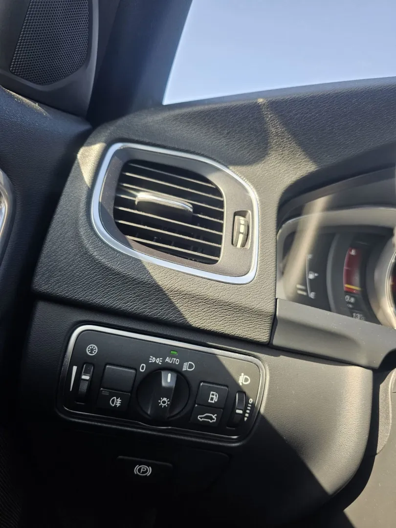 Cumpara/ Vinde online Volvo S60 2016 SH, la cel mai bun pret pentru tine!
