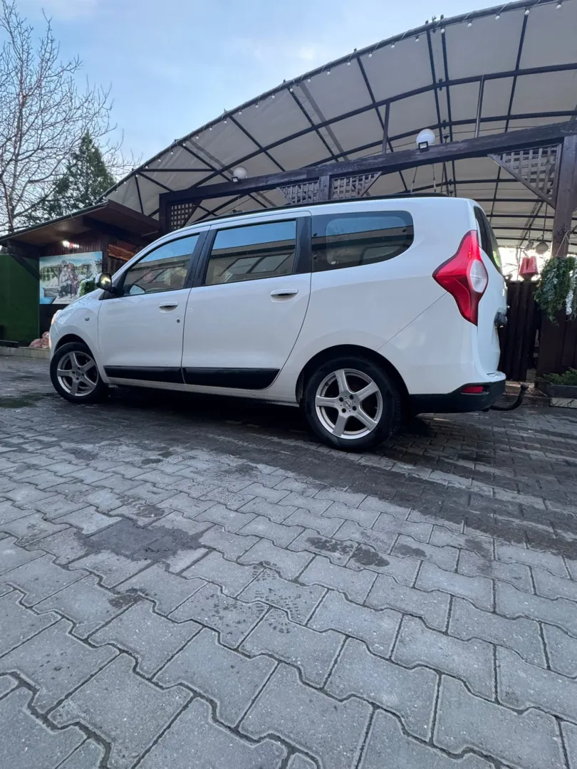 Cumpara/ Vinde online Dacia Lodgy 2015 SH, la cel mai bun pret pentru tine!