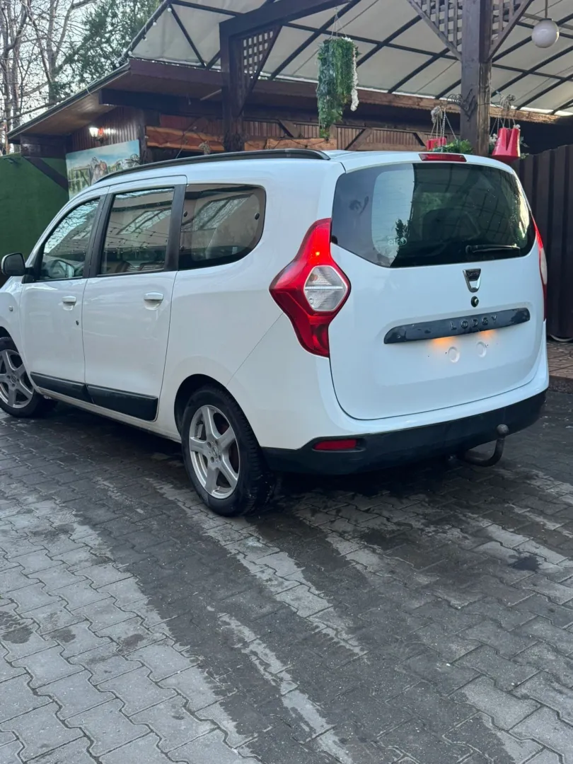 Cumpara/ Vinde online Dacia Lodgy 2015 SH, la cel mai bun pret pentru tine!