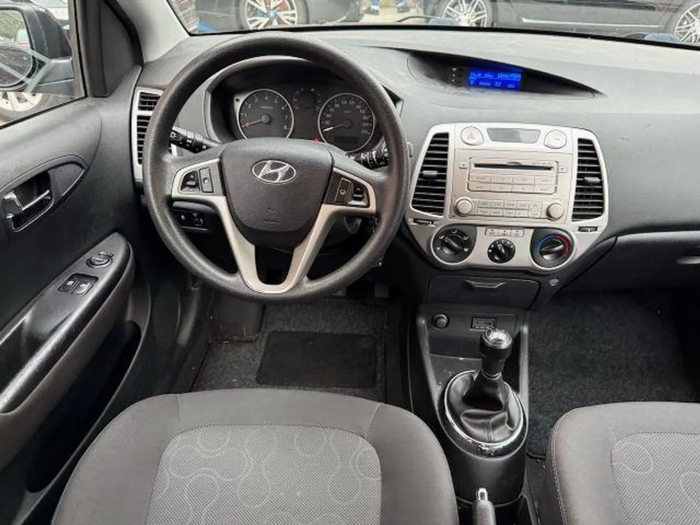 Cumpara/ Vinde online Hyundai i20 2013 SH, la cel mai bun pret pentru tine!