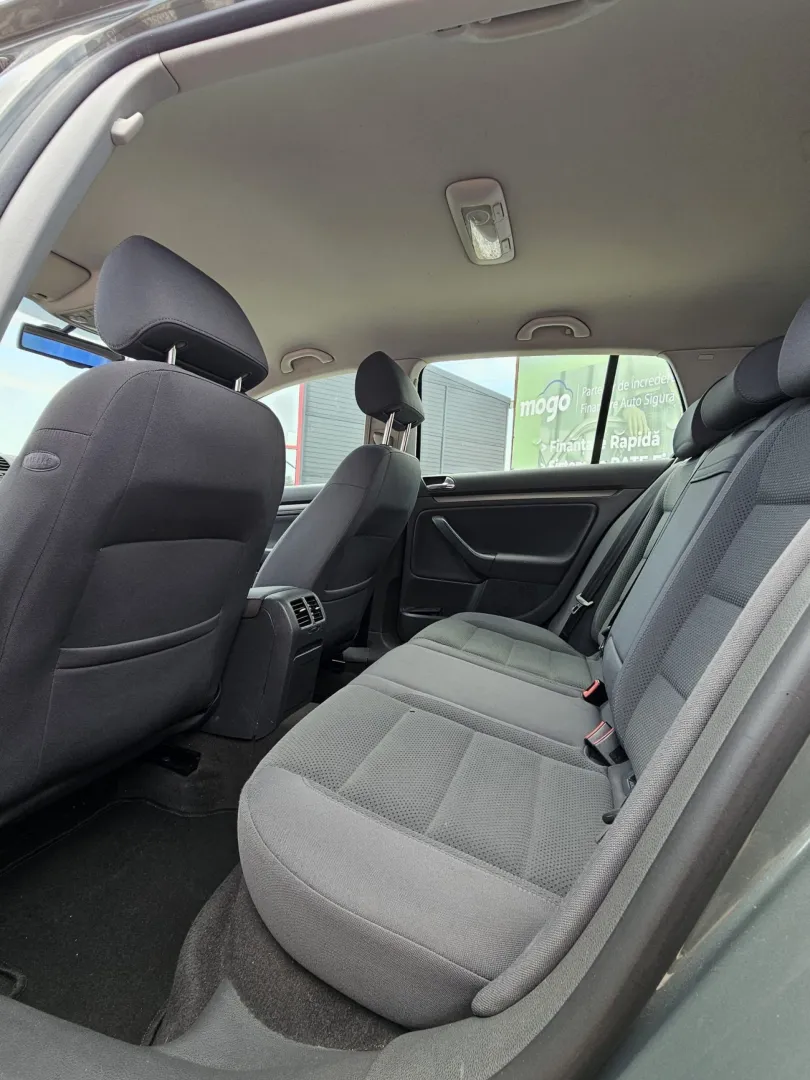 Cumpara/ Vinde online Volkswagen Golf 2008 SH, la cel mai bun pret pentru tine!