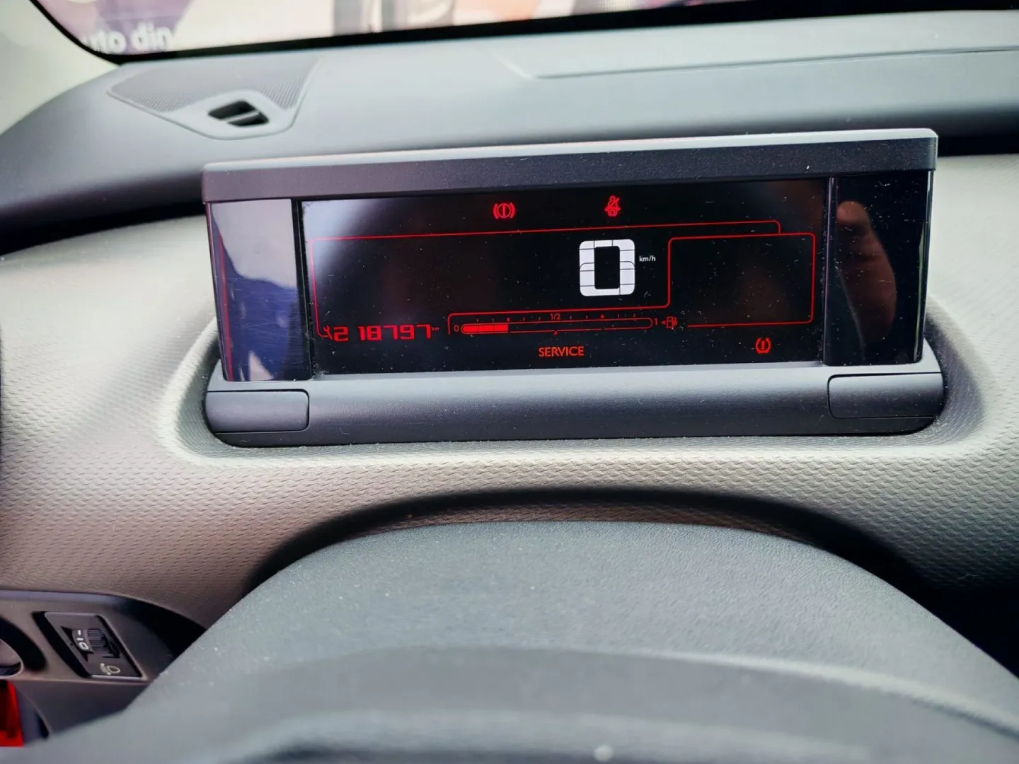 Cumpara/ Vinde online Citroen C4 Cactus 2015 SH, la cel mai bun pret pentru tine!