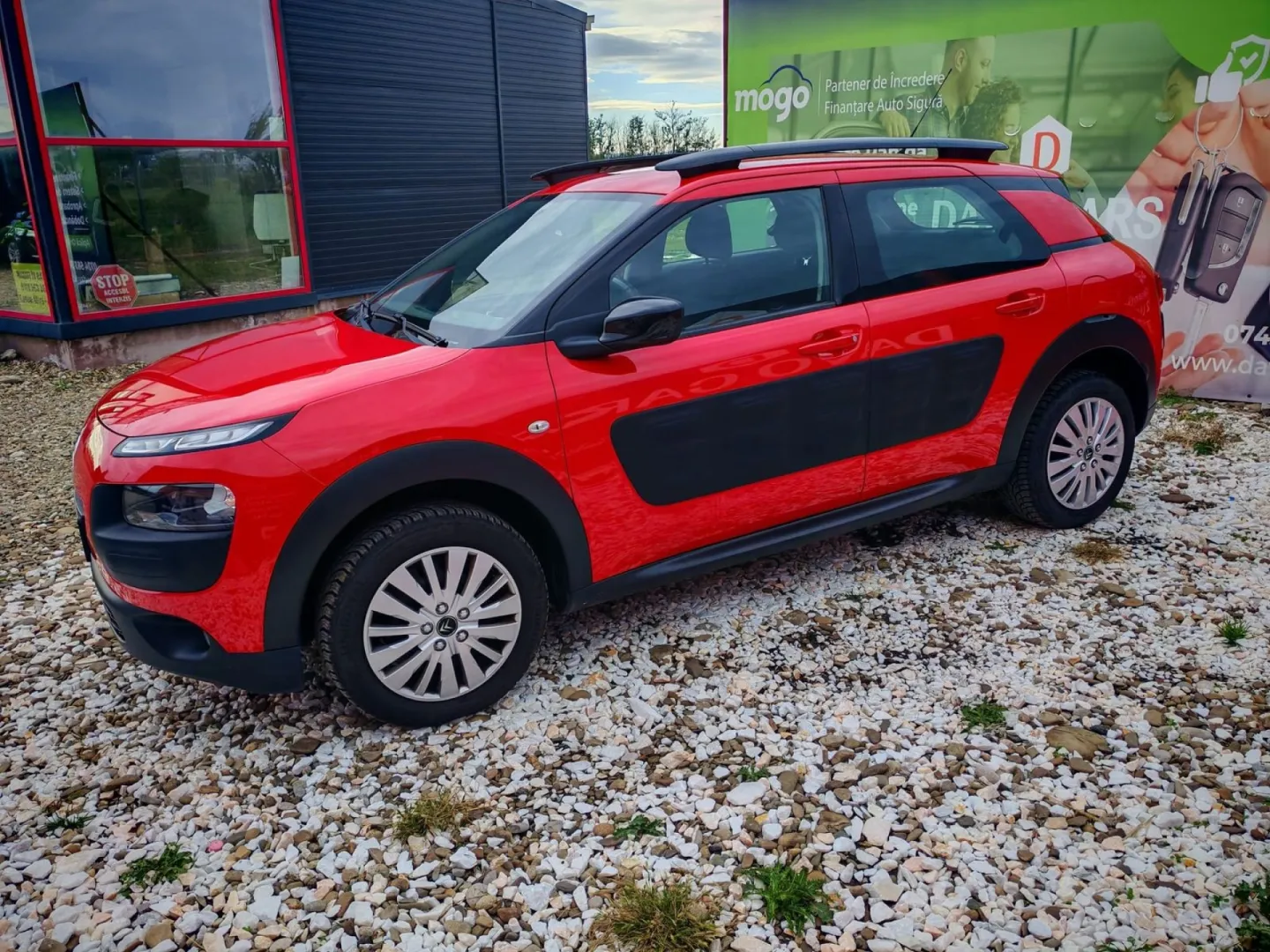 Cumpara/ Vinde online Citroen C4 Cactus 2015 SH, la cel mai bun pret pentru tine!