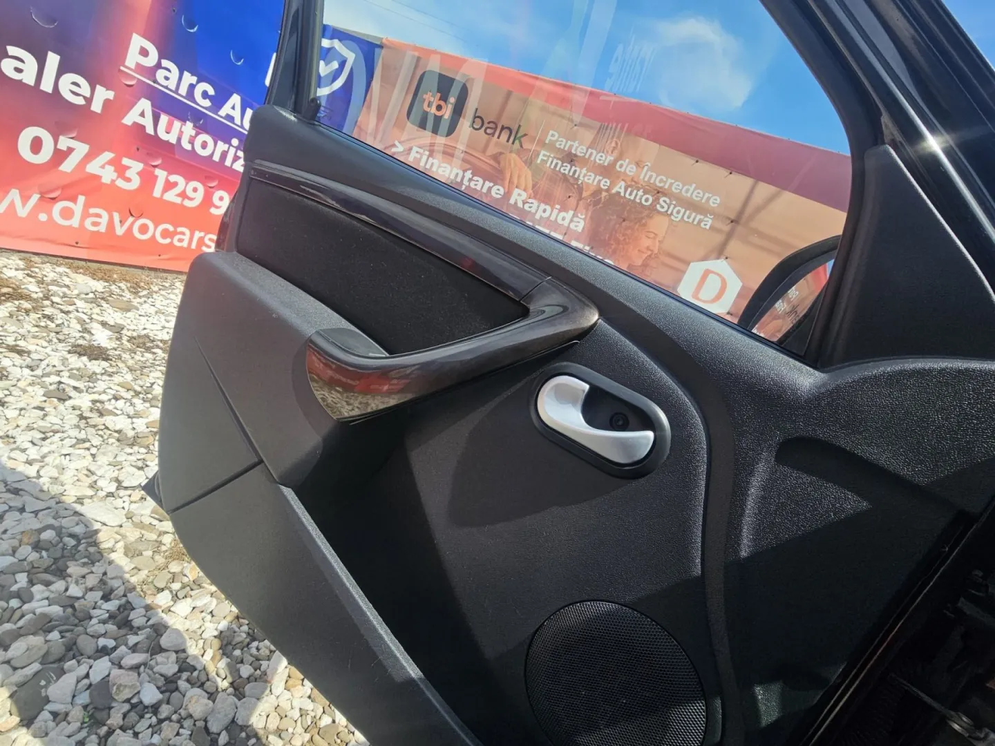 Cumpara/ Vinde online Dacia Duster 2011 SH, la cel mai bun pret pentru tine!