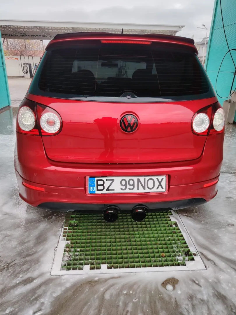 Cumpara/ Vinde online Volkswagen Golf 2006 SH, la cel mai bun pret pentru tine!