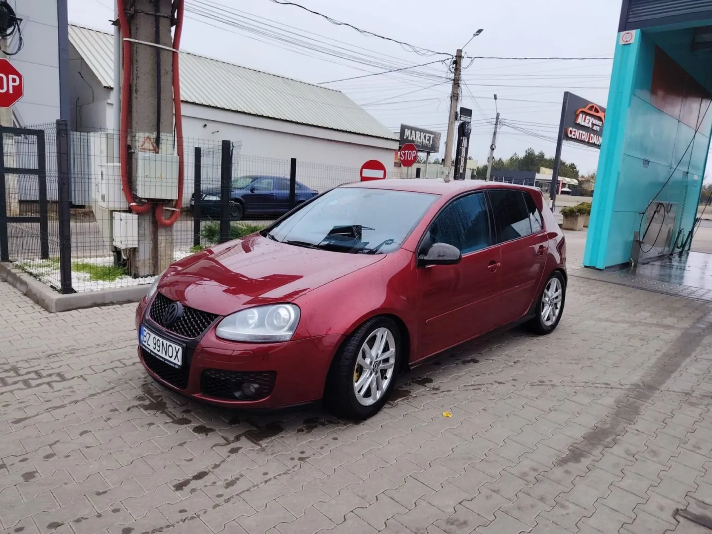 Cumpara/ Vinde online Volkswagen Golf 2006 SH, la cel mai bun pret pentru tine!