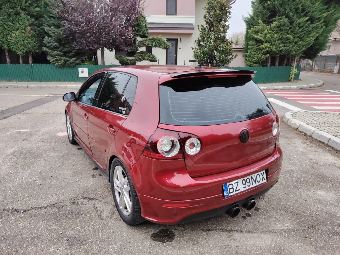Cumpara/ Vinde online Volkswagen Golf 2006 SH, la cel mai bun pret pentru tine!