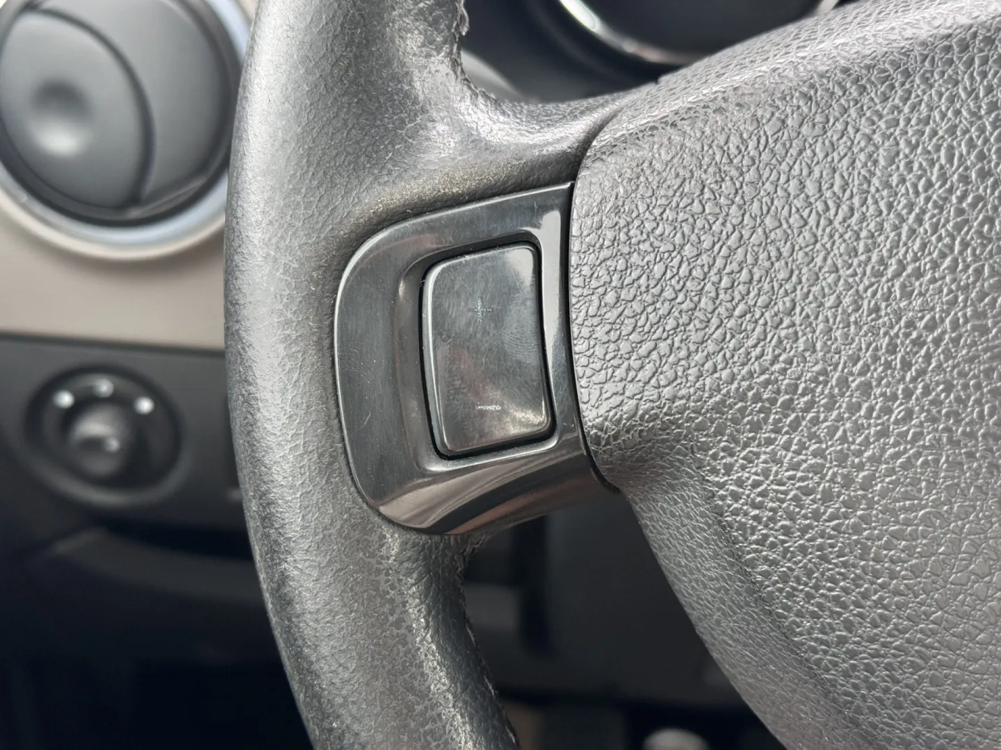 Cumpara/ Vinde online Dacia Lodgy 2012 SH, la cel mai bun pret pentru tine!