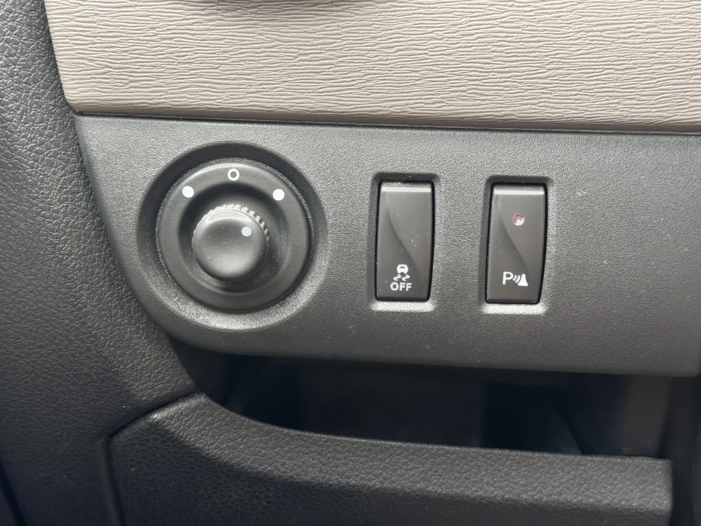 Cumpara/ Vinde online Dacia Lodgy 2012 SH, la cel mai bun pret pentru tine!