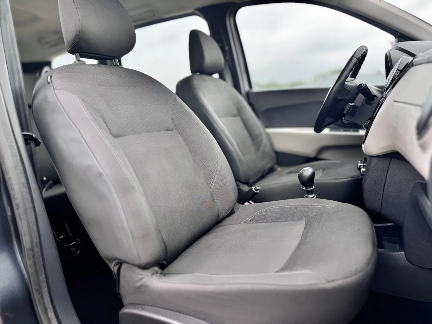 Cumpara/ Vinde online Dacia Lodgy 2012 SH, la cel mai bun pret pentru tine!