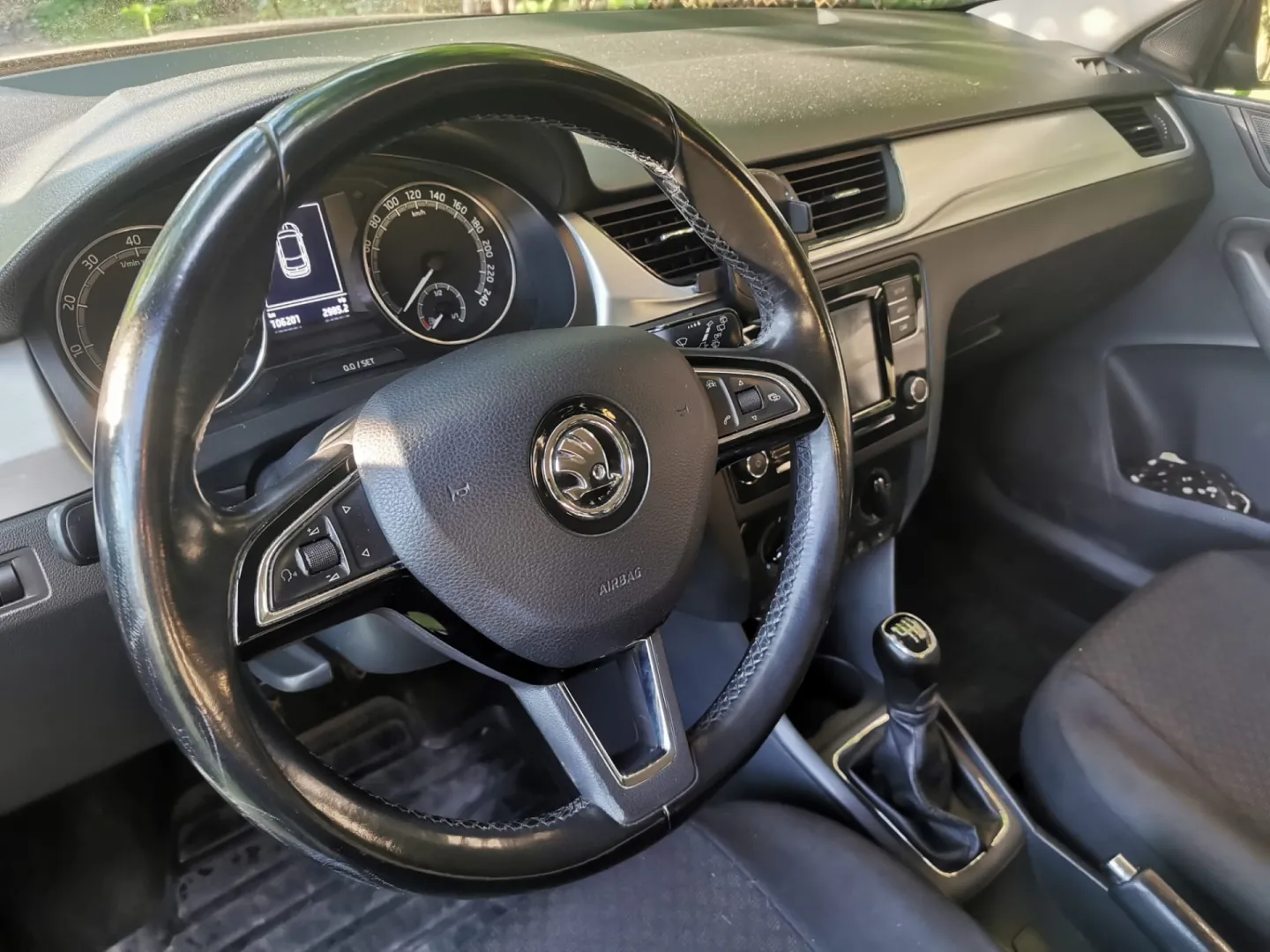 Cumpara/ Vinde online Skoda Rapid 2017 SH, la cel mai bun pret pentru tine!