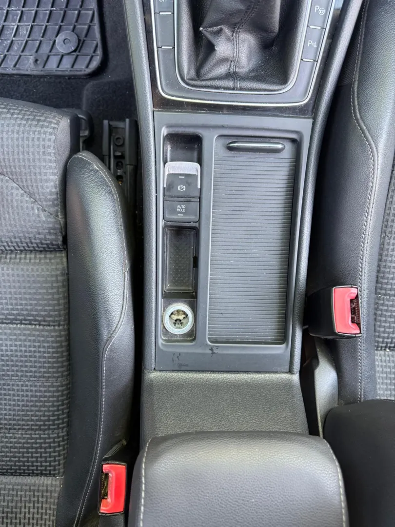 Cumpara/ Vinde online Volkswagen Golf 2013 SH, la cel mai bun pret pentru tine!