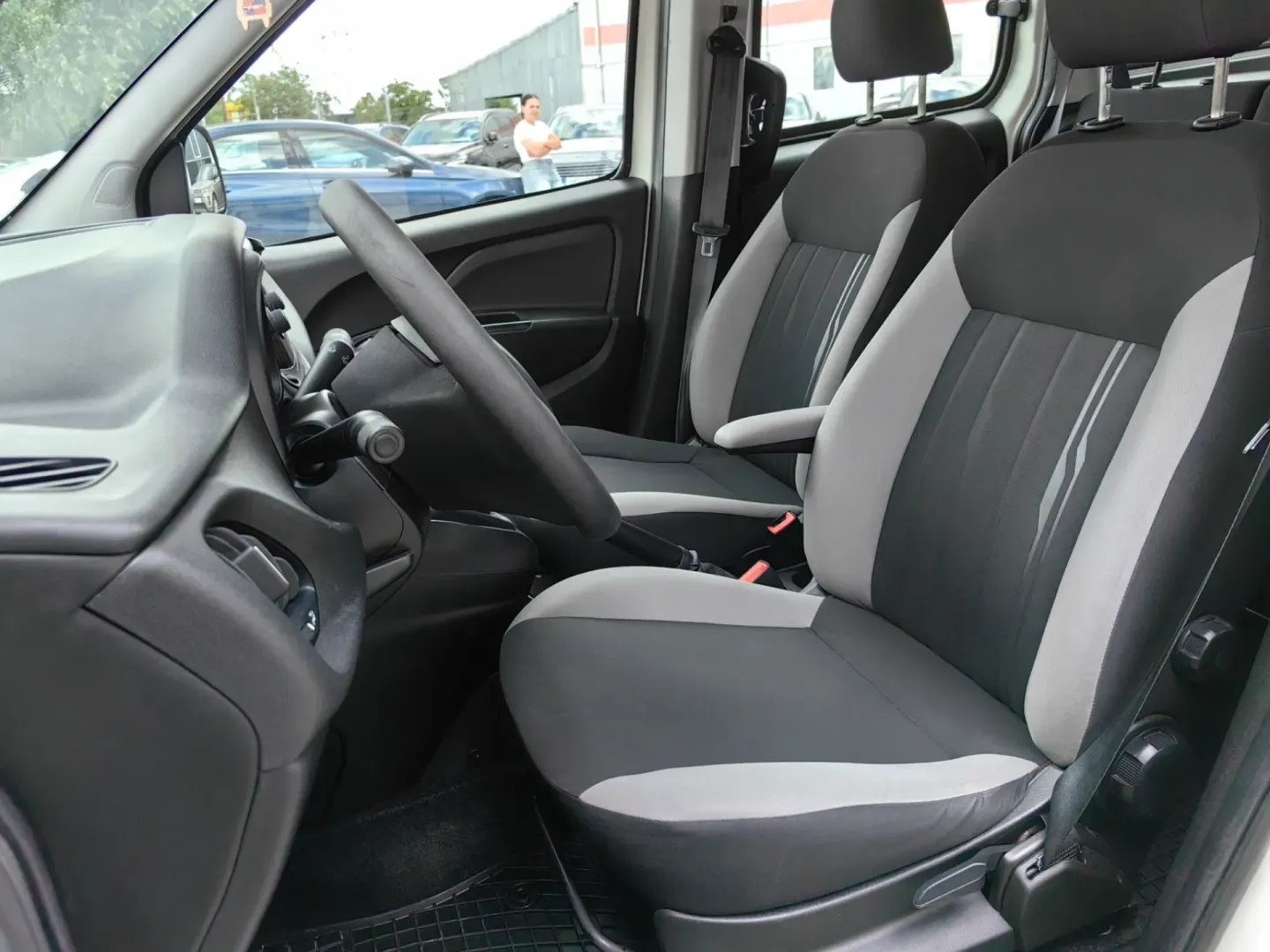 Cumpara/ Vinde online Fiat Doblo 2019 SH, la cel mai bun pret pentru tine!