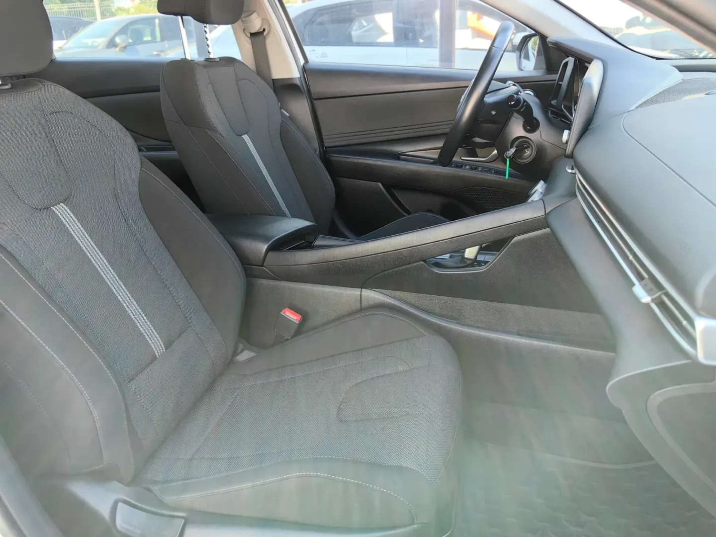 Cumpara/ Vinde online Hyundai Elantra 2022 SH, la cel mai bun pret pentru tine!