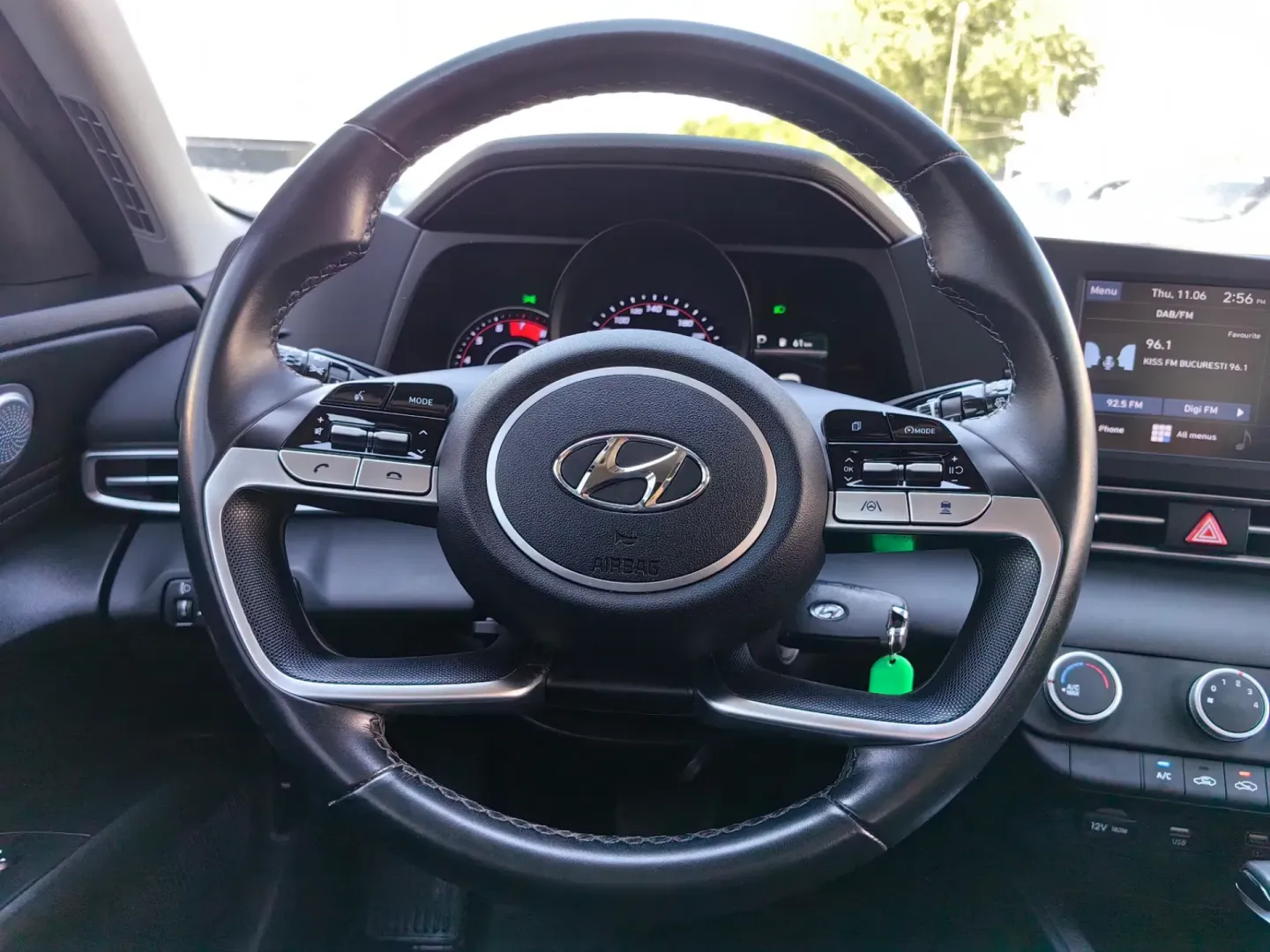 Cumpara/ Vinde online Hyundai Elantra 2022 SH, la cel mai bun pret pentru tine!