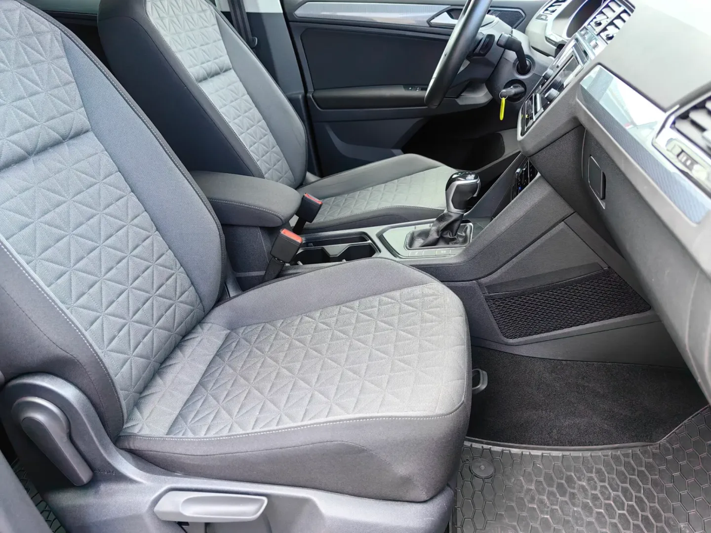 Cumpara/ Vinde online Volkswagen Tiguan 2022 SH, la cel mai bun pret pentru tine!