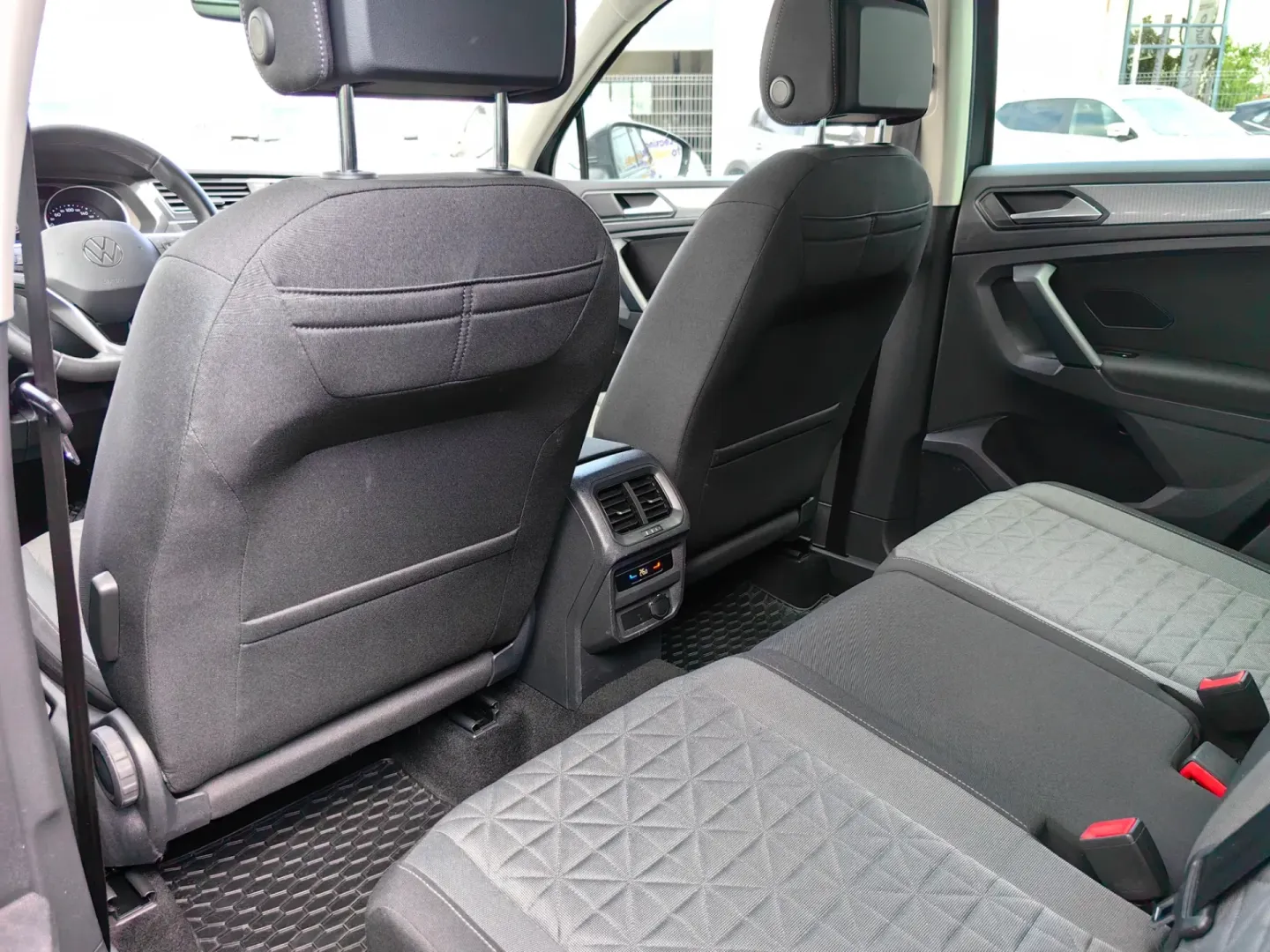 Cumpara/ Vinde online Volkswagen Tiguan 2022 SH, la cel mai bun pret pentru tine!