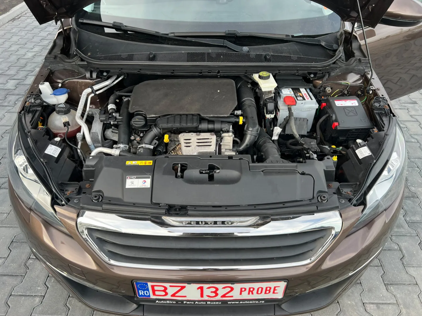 Cumpara/ Vinde online Peugeot 308 1.2 Pure Tech Blue 2015 SH, la cel mai bun pret pentru tine!