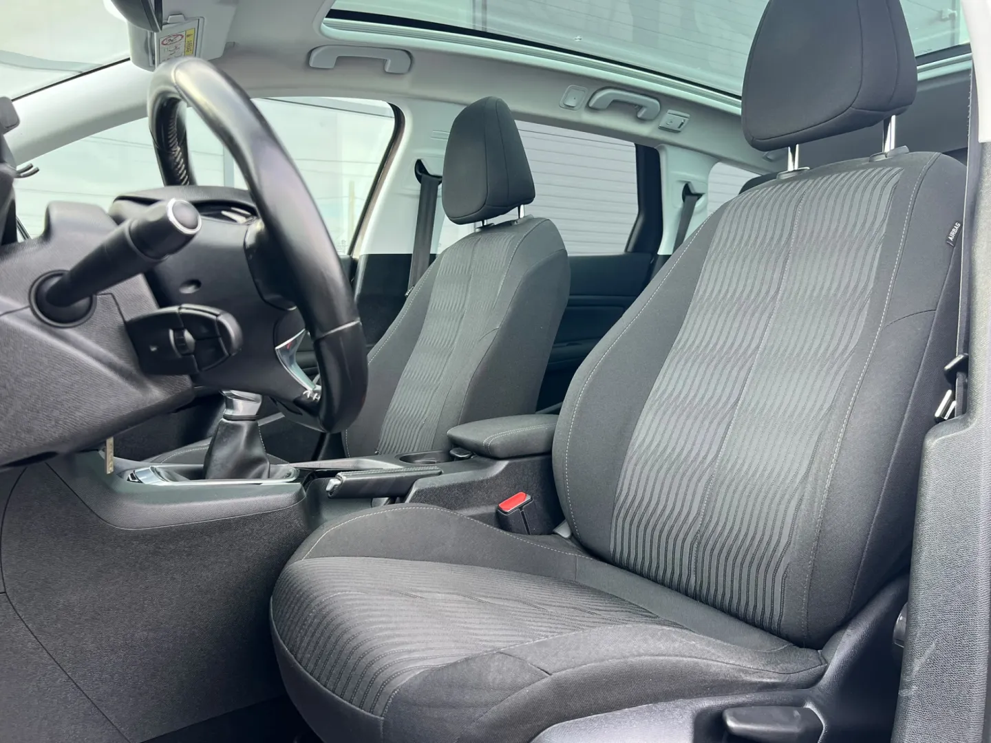 Cumpara/ Vinde online Peugeot 308 1.2 Pure Tech Blue 2015 SH, la cel mai bun pret pentru tine!