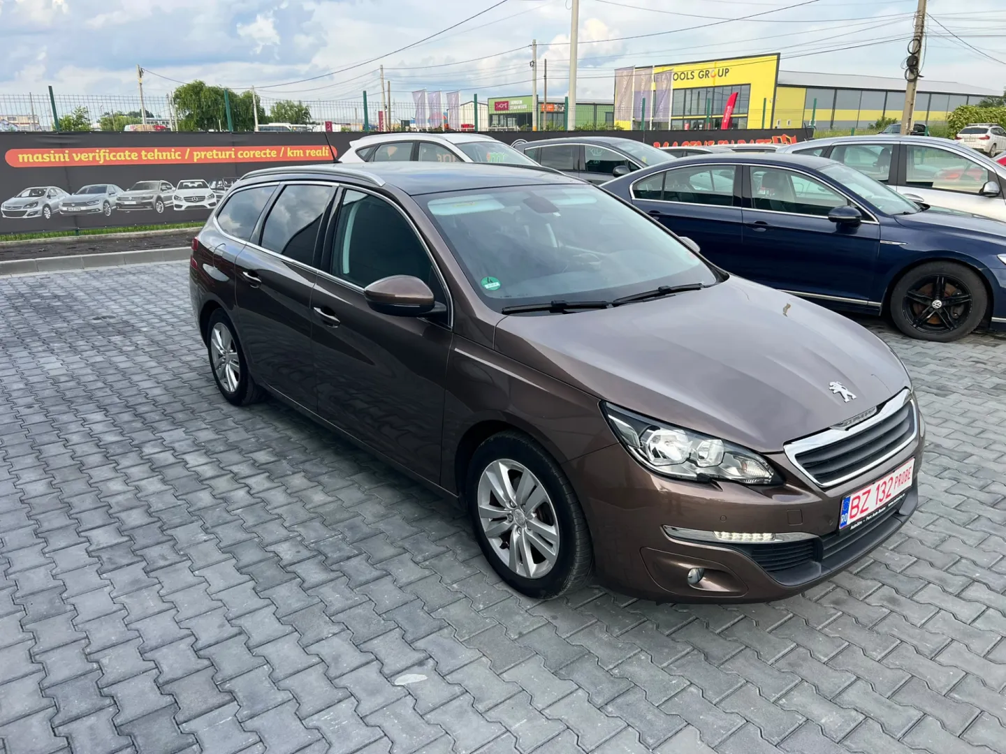 Cumpara/ Vinde online Peugeot 308 1.2 Pure Tech Blue 2015 SH, la cel mai bun pret pentru tine!