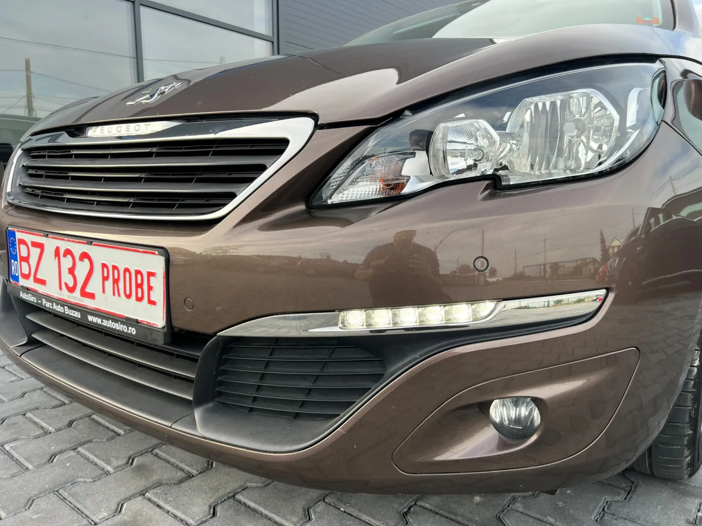 Cumpara/ Vinde online Peugeot 308 1.2 Pure Tech Blue 2015 SH, la cel mai bun pret pentru tine!