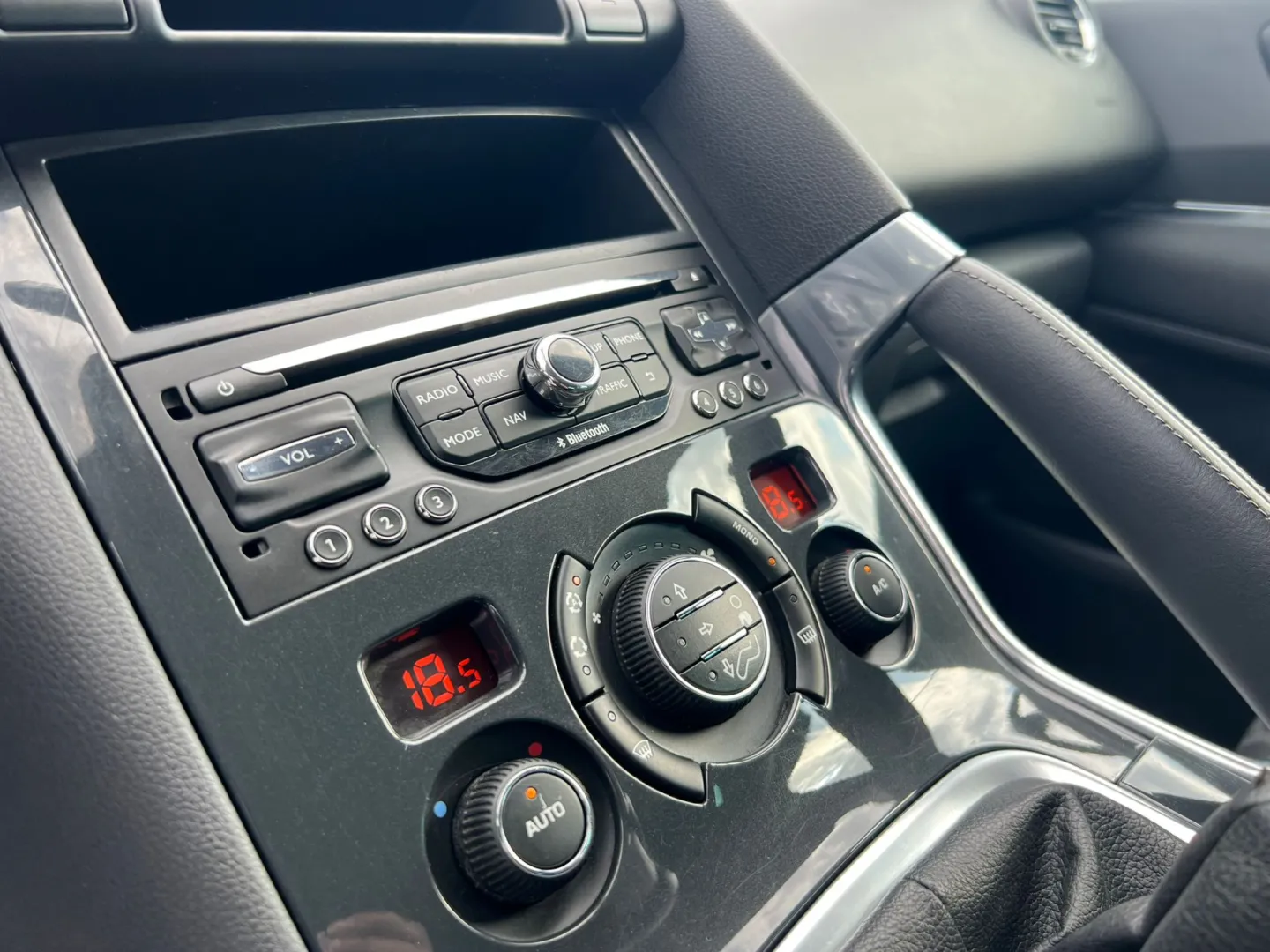 Cumpara/ Vinde online Peugeot 3008 1.6 Active 2013 SH, la cel mai bun pret pentru tine!
