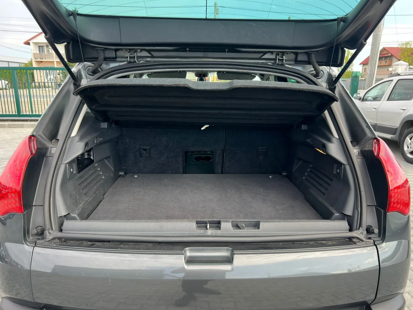 Cumpara/ Vinde online Peugeot 3008 1.6 Active 2013 SH, la cel mai bun pret pentru tine!