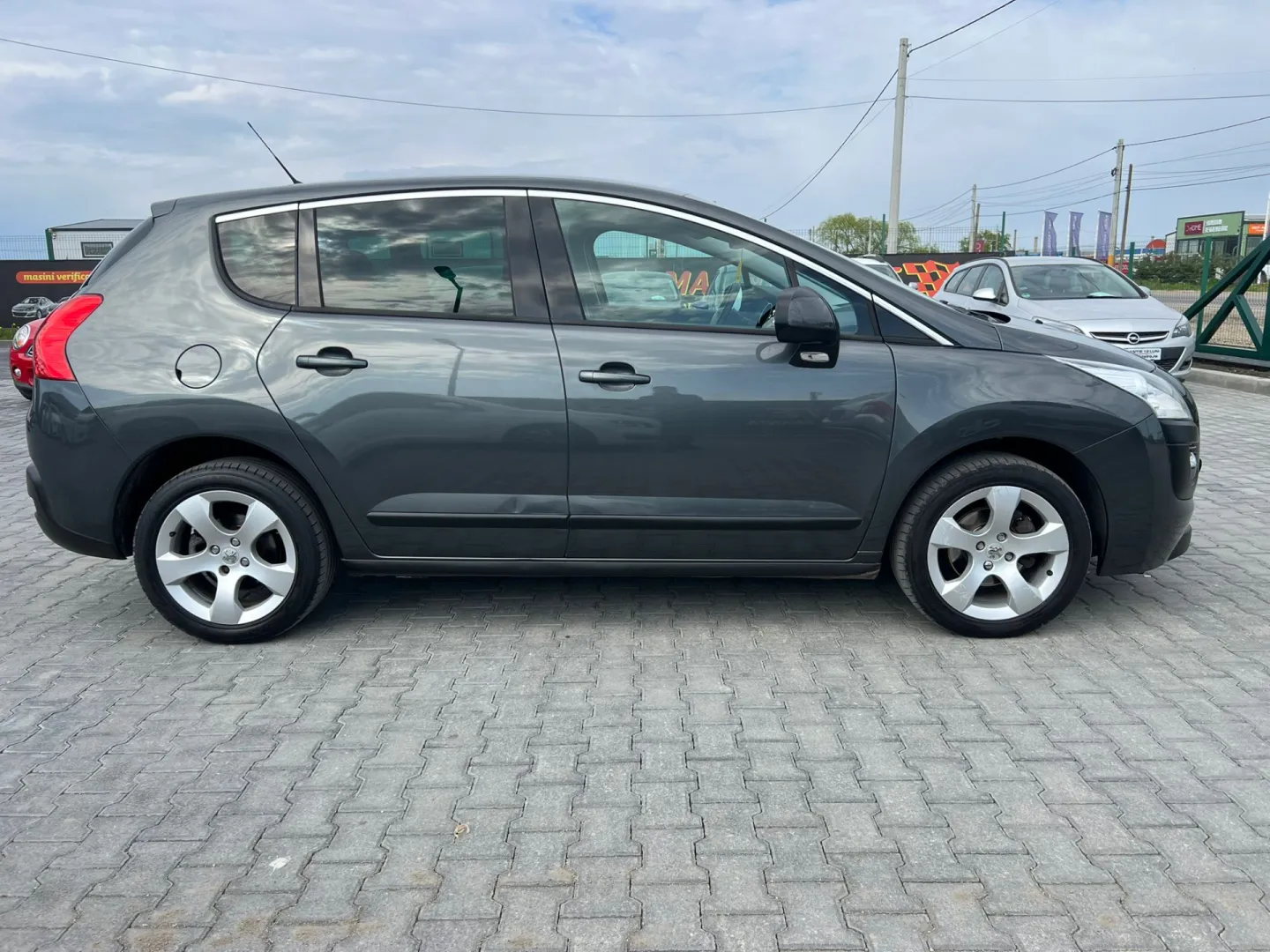 Cumpara/ Vinde online Peugeot 3008 1.6 Active 2013 SH, la cel mai bun pret pentru tine!
