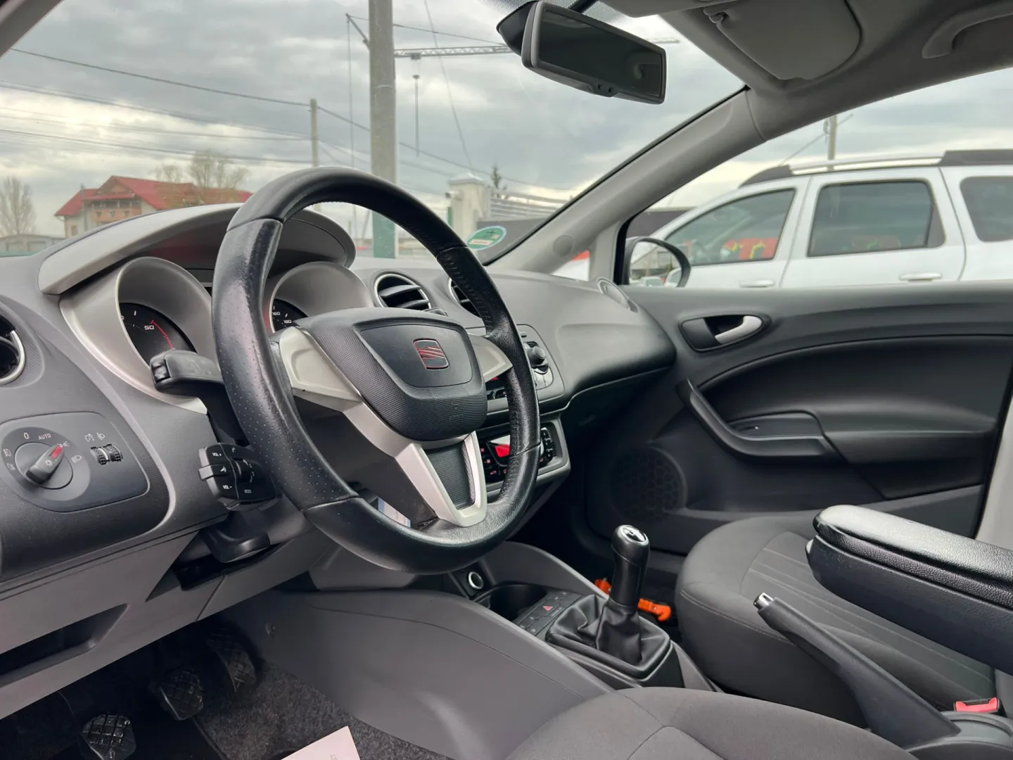 Cumpara/ Vinde online Seat Ibiza 1.2 TDI Style 2011 SH, la cel mai bun pret pentru tine!