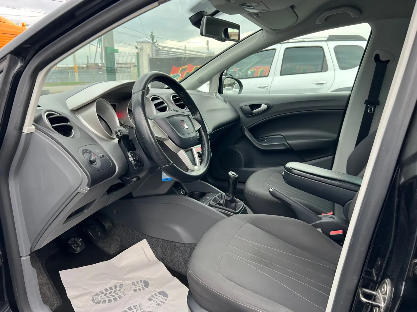 Cumpara/ Vinde online Seat Ibiza 1.2 TDI Style 2011 SH, la cel mai bun pret pentru tine!