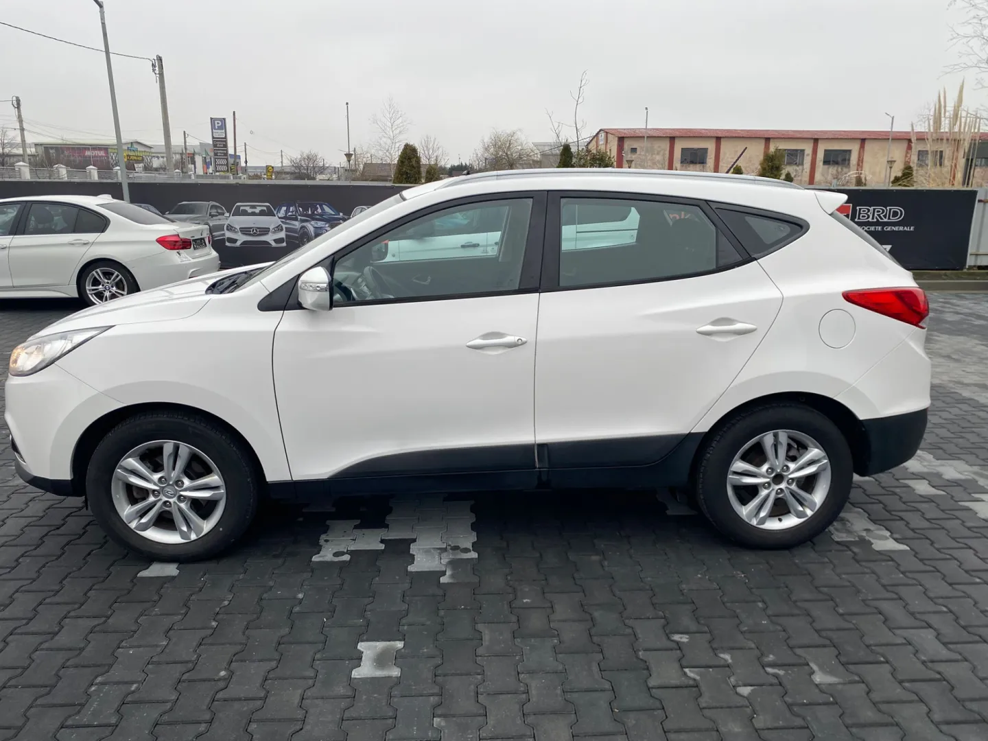 Cumpara/ Vinde online Hyundai iX35 2.0 CRDI Classci 2WD 2011 SH, la cel mai bun pret pentru tine!