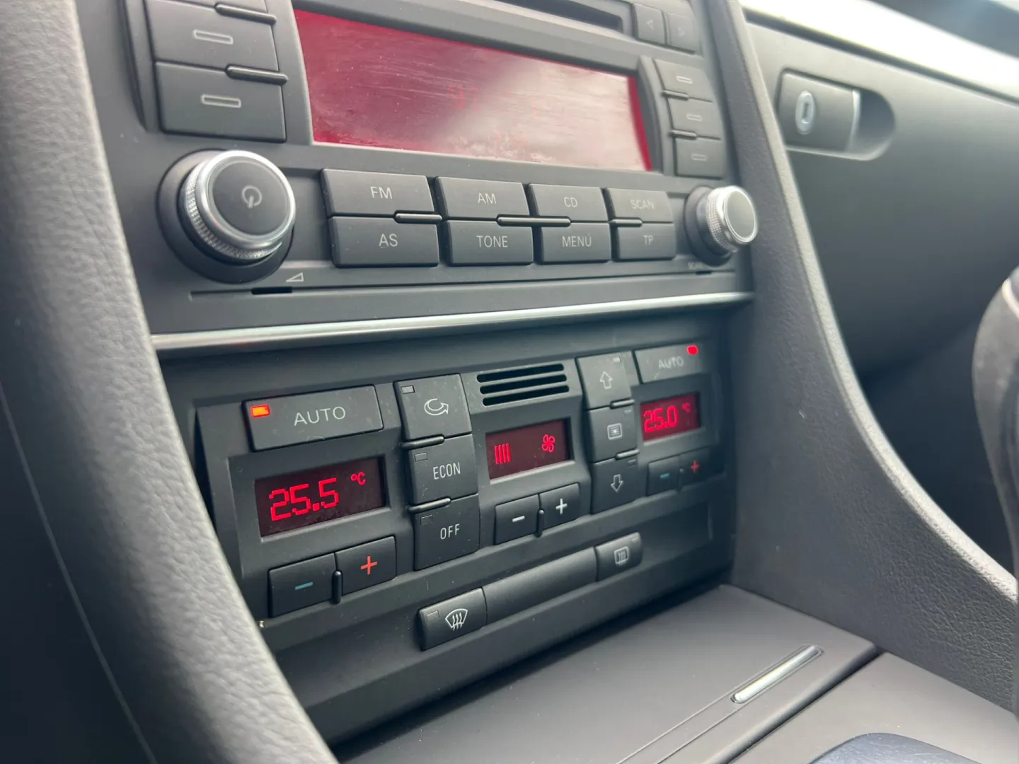Cumpara/ Vinde online Seat Exeo 2.0 TDI Reference 2012 SH, la cel mai bun pret pentru tine!