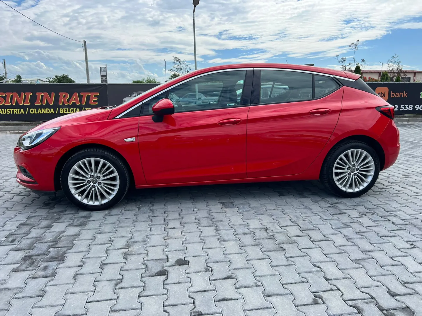 Cumpara/ Vinde online Opel Astra 2016 SH, la cel mai bun pret pentru tine!