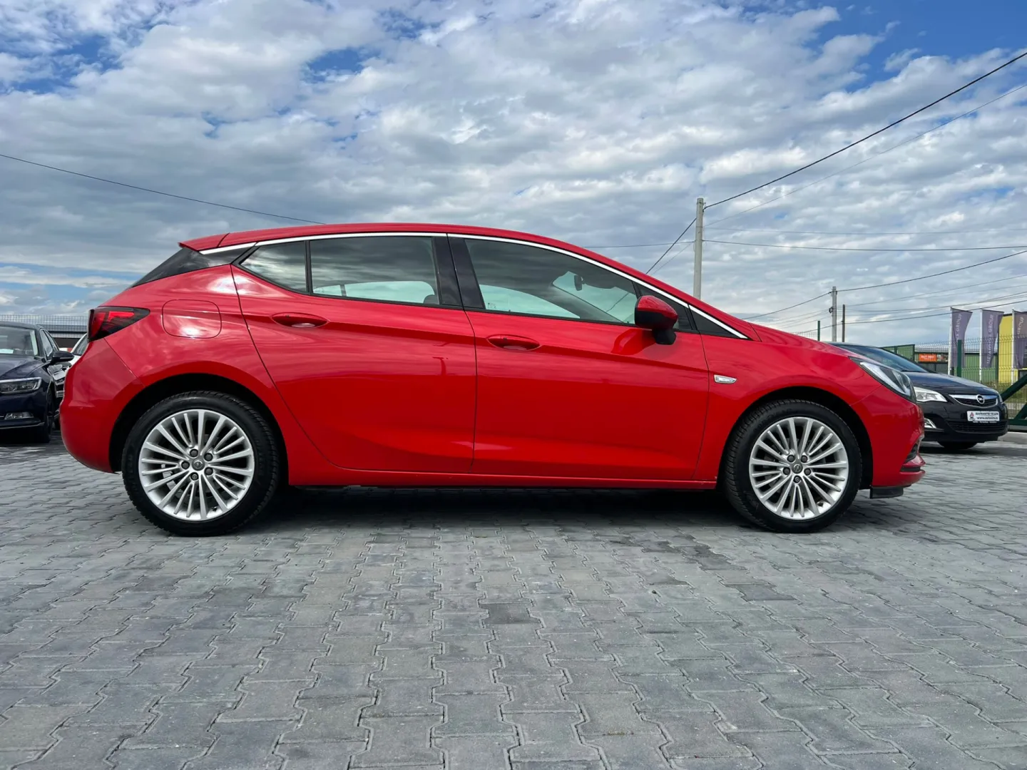Cumpara/ Vinde online Opel Astra 2016 SH, la cel mai bun pret pentru tine!