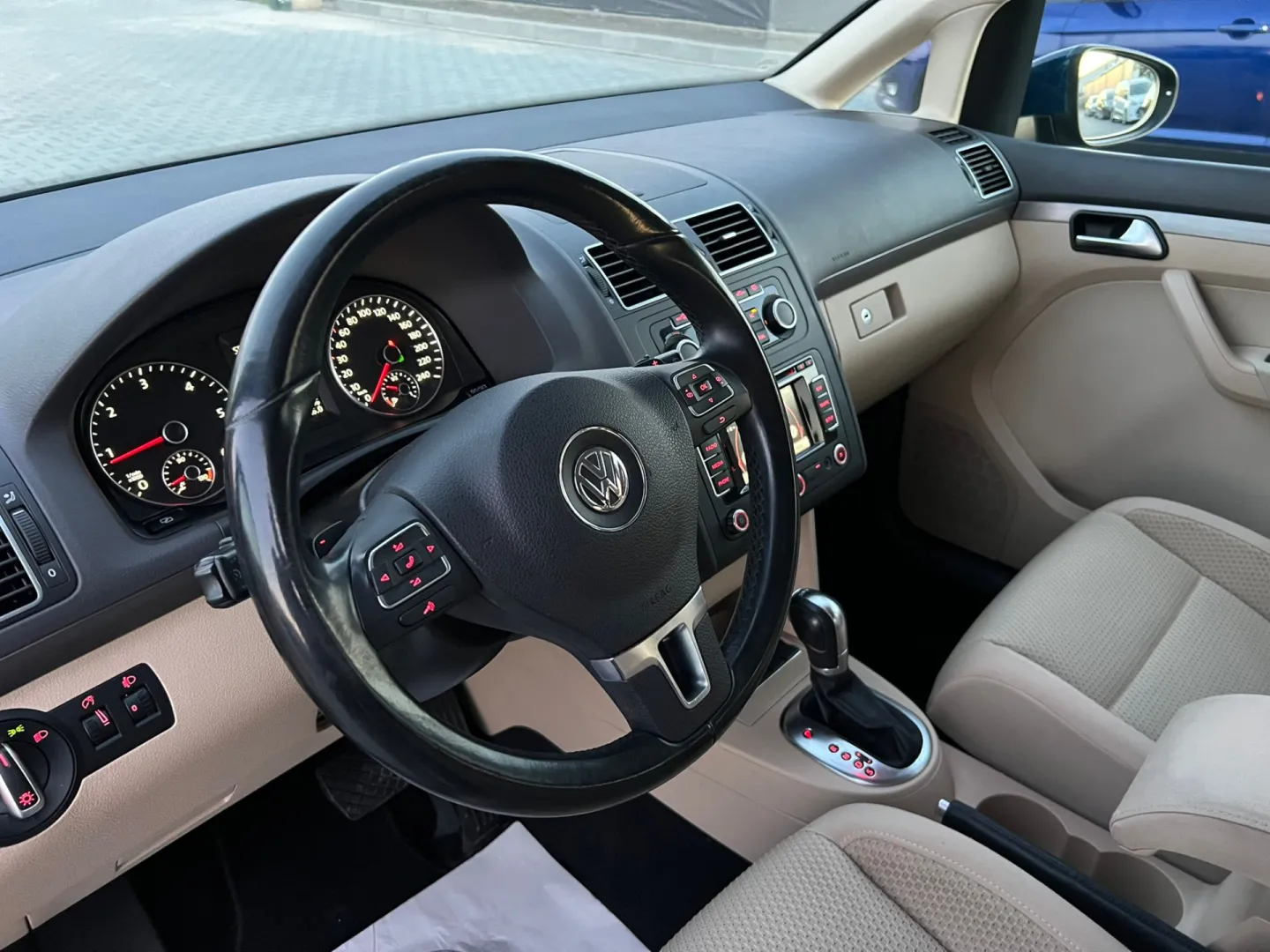 Cumpara/ Vinde online Volkswagen Touran 2012 SH, la cel mai bun pret pentru tine!