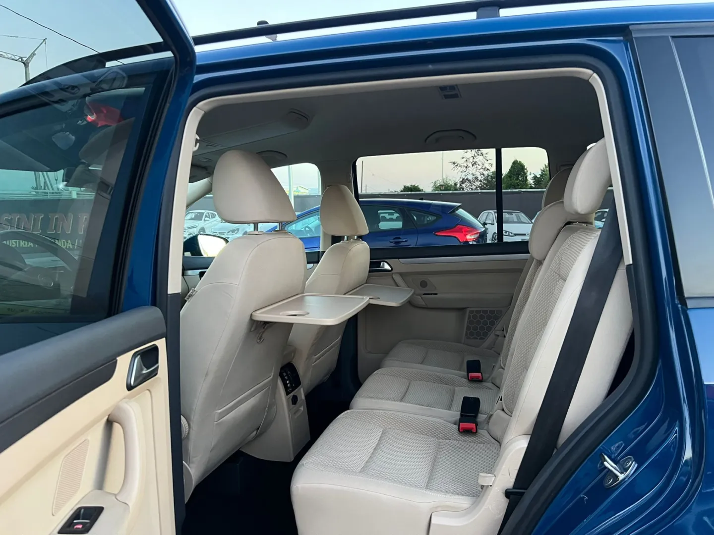 Cumpara/ Vinde online Volkswagen Touran 2012 SH, la cel mai bun pret pentru tine!