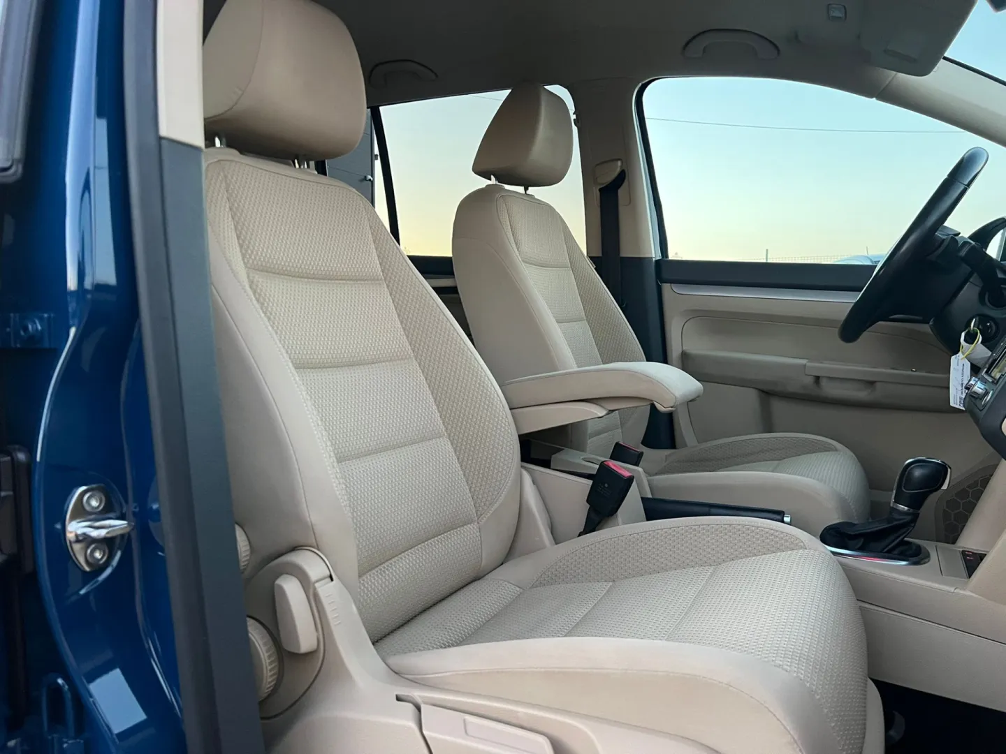 Cumpara/ Vinde online Volkswagen Touran 2012 SH, la cel mai bun pret pentru tine!