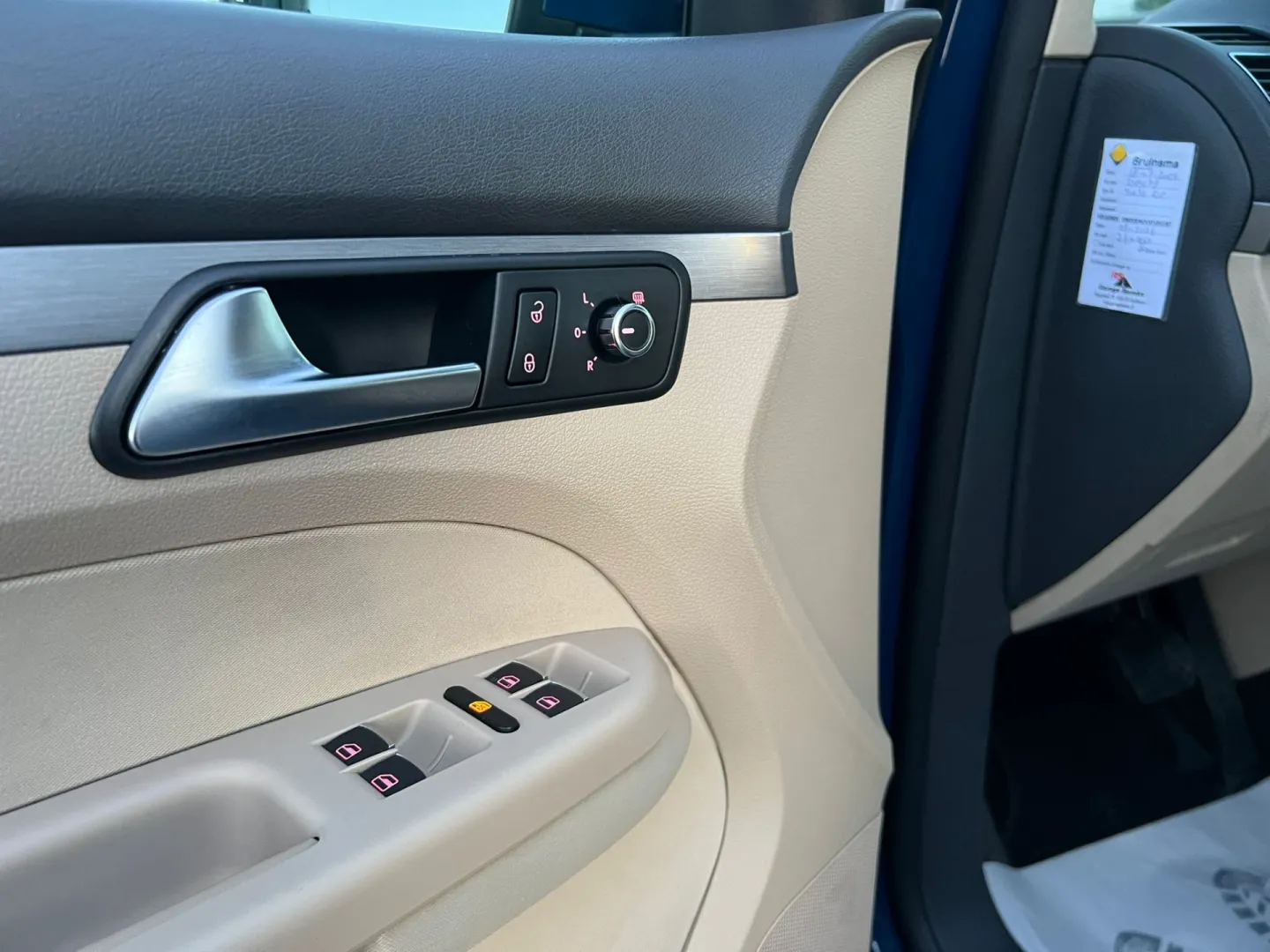 Cumpara/ Vinde online Volkswagen Touran 2012 SH, la cel mai bun pret pentru tine!